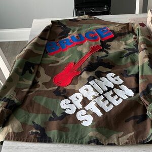 BRUCE SPRINGSTEEN Camouflage Ladies size M Jacket with Red and White Accents